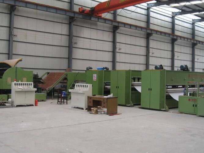 針刺非織造布生產(chǎn)線